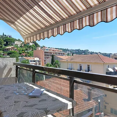 Apartamento Saint James-15 By Interhome