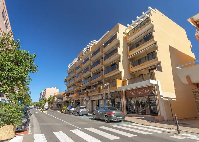 Saint James-15 By Interhome *